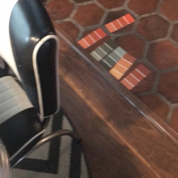 Meet your Posher, Daniel - Picture 1 of 1